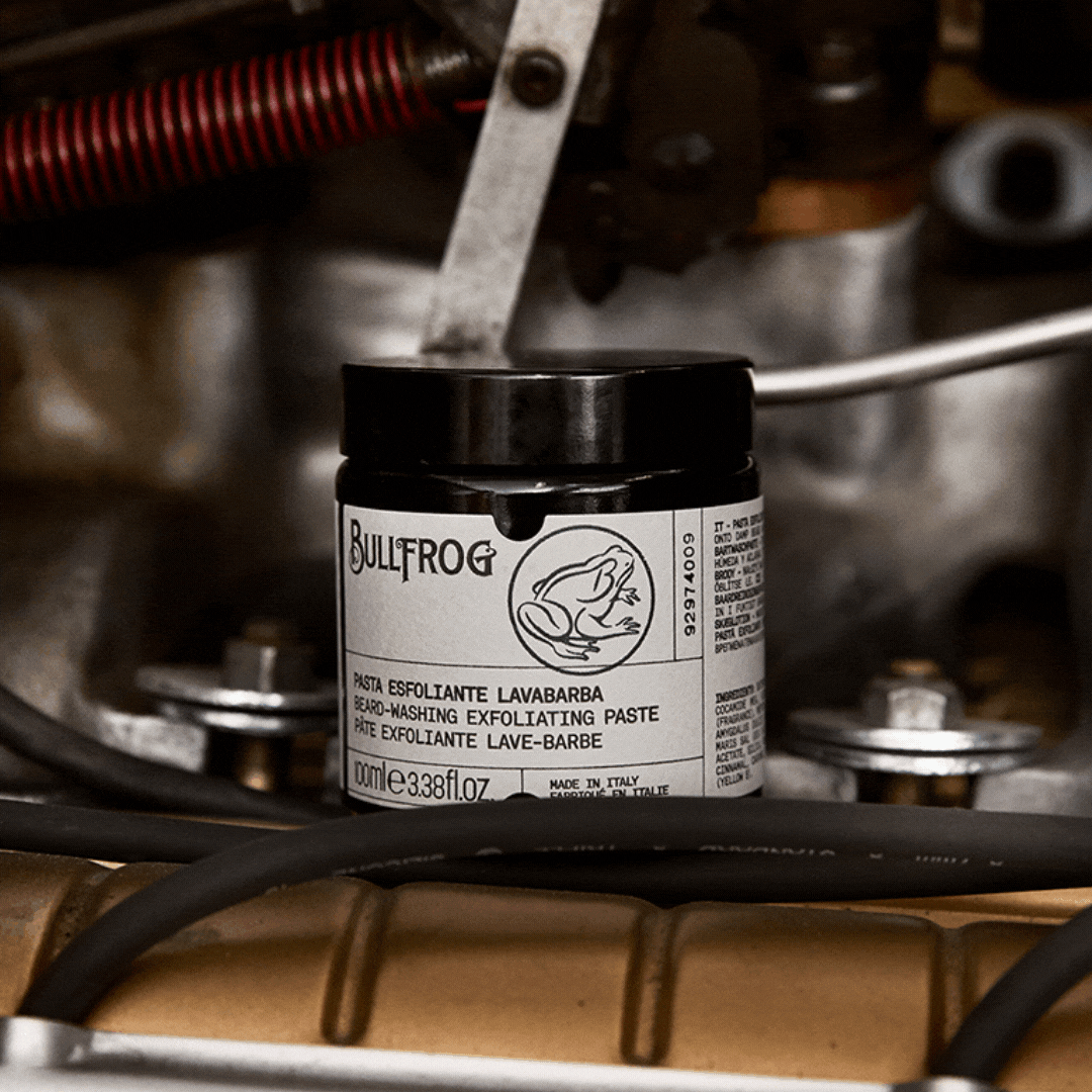 Bullfrog Beard washing exfolianting paste ideal for deeply cleansing your beard and obtaining a shiner, softer and neater look.